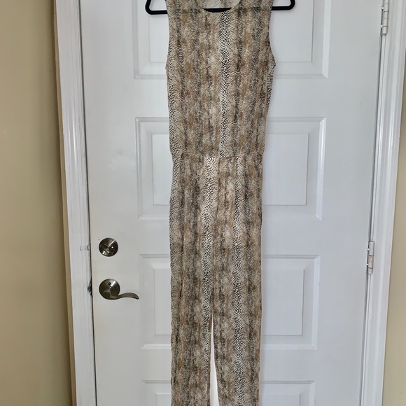 Animal print Jumpsuit - Picture 2 of 4